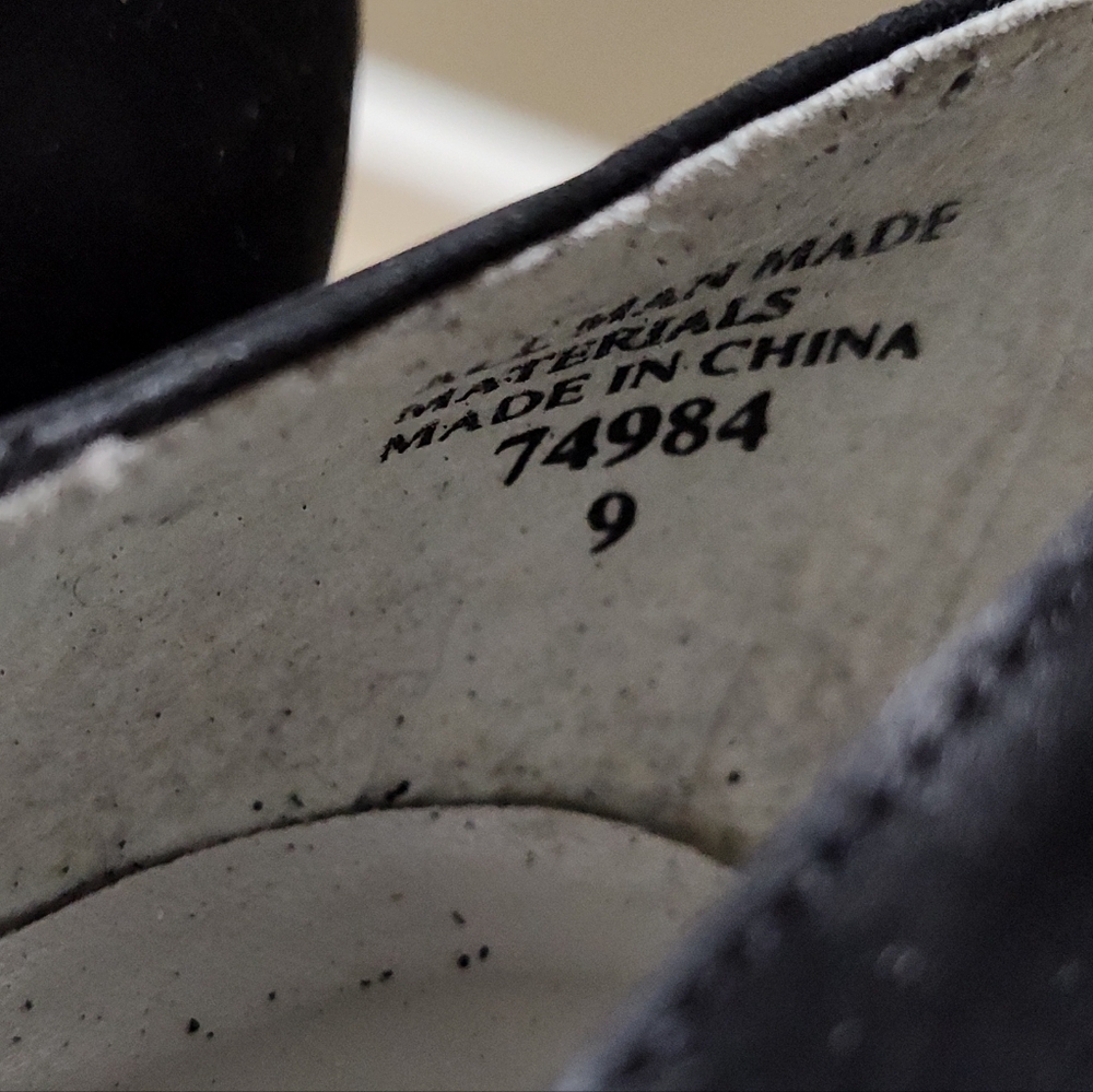 Unlisted black suede heels - Picture 6 of 7